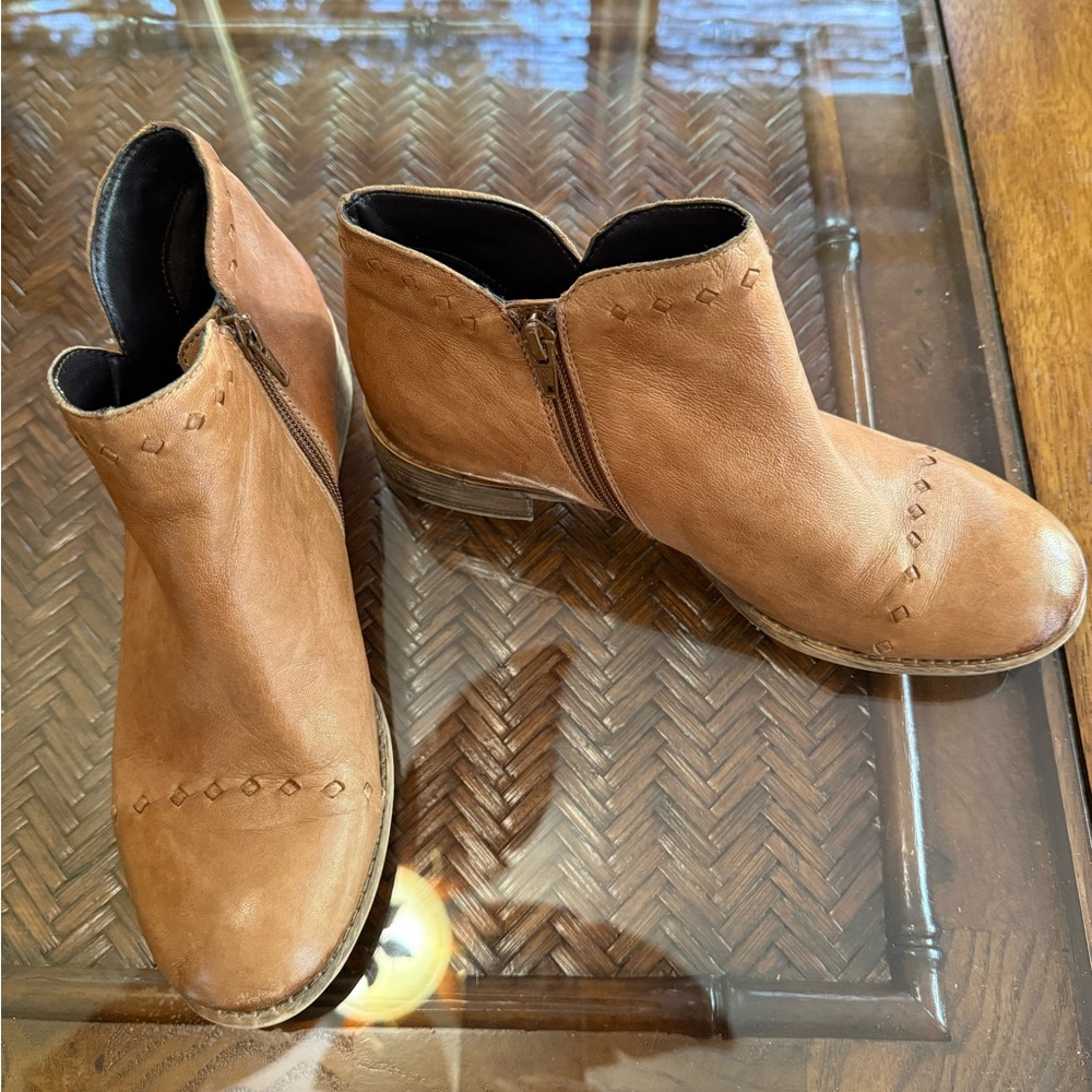 DIBA True Tan River Queen Leather Ankle Bootie